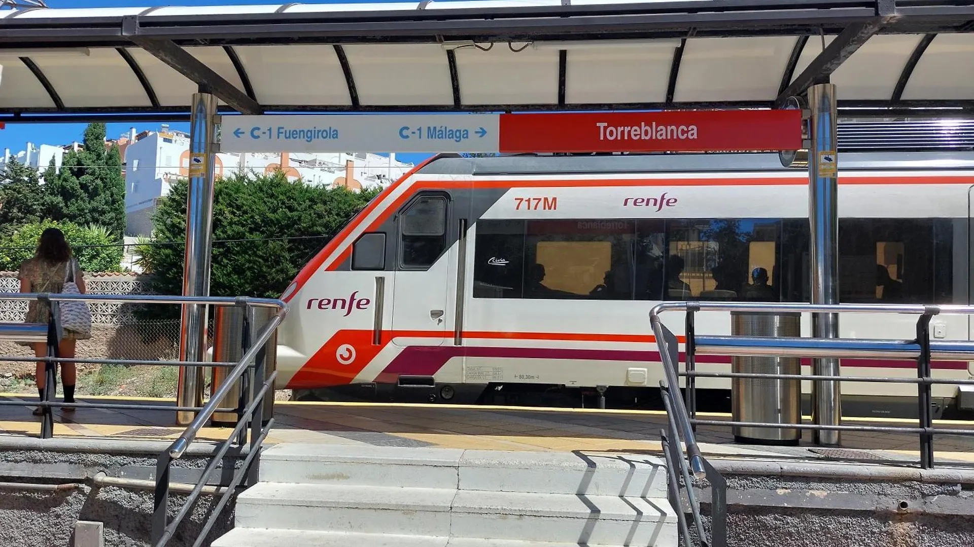 Apartment Estudio Con Piscina Y Parking, Playa A 4 Min A Pie, Tren A 2 Min Fuengirola