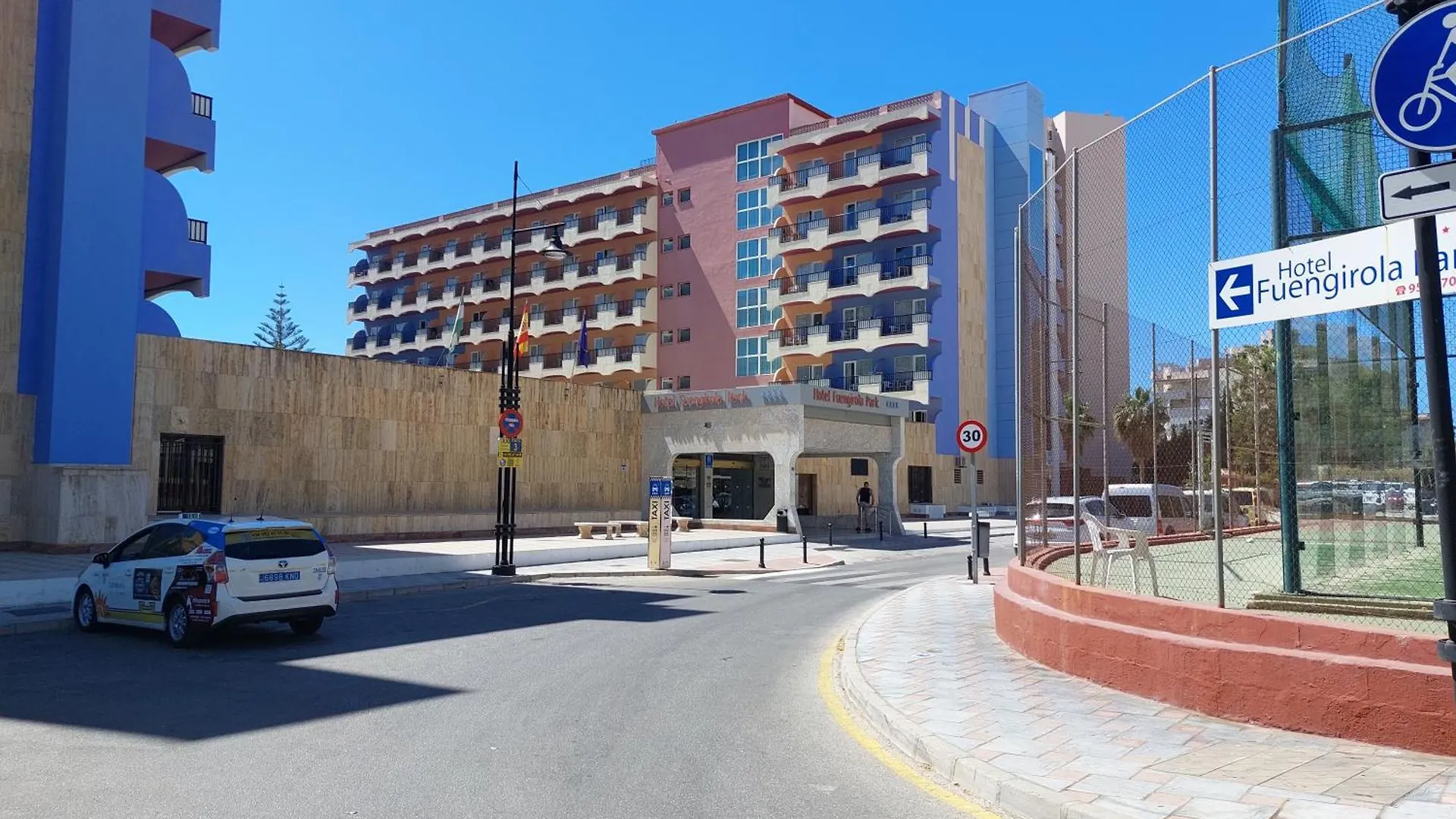 Estudio Con Piscina Y Parking, Playa A 4 Min A Pie, Tren A 2 Min Fuengirola 0*,